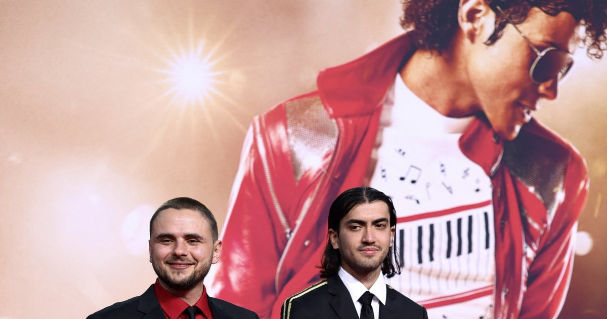 Μάικλ Τζάκσον: Οι γιοι του με κοστούμια στο στυλ του πατέρα τους στην πρεμιέρα της ταινίας 