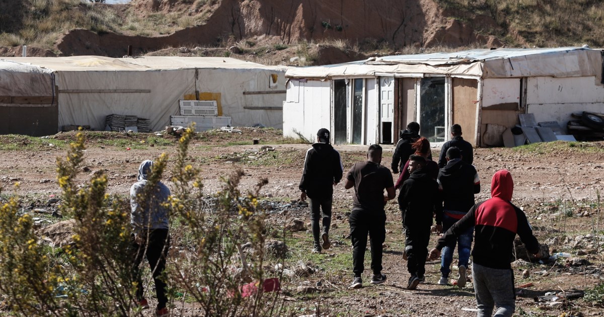 Βίντεο - ντοκουμέντο: Η στιγμή που Ρομά κλέβει χρυσή αλυσίδα από ηλικιωμένη με άνοια [βίντεο]