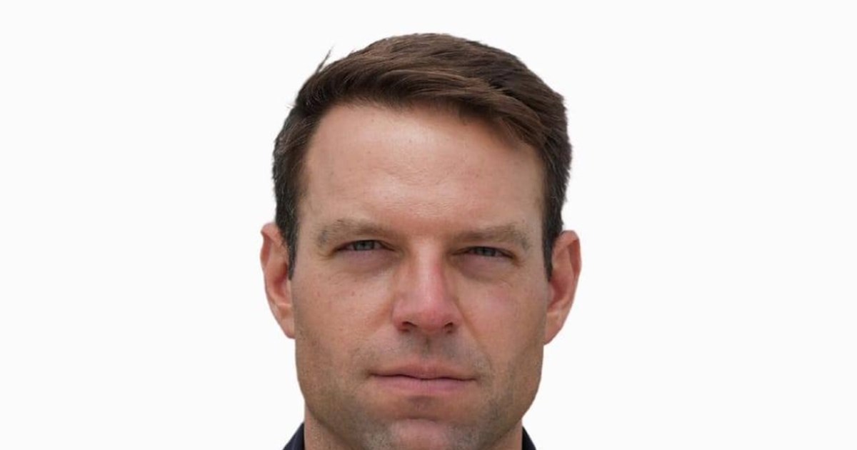 Στέφανος Κασσελάκης: Από τους Τάφους των Βενιζέλων ανακοινώνει την υποψηφιότητά του, που ταράζει τα νερά στον ΣΥΡΙΖΑ - εικόνα 5