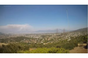 Αναζωπυρώθηκε η φωτιά στον Ασπρόπυργο - Εκκενώνεται η περιοχή Σοφό - Μήνυμα του 112