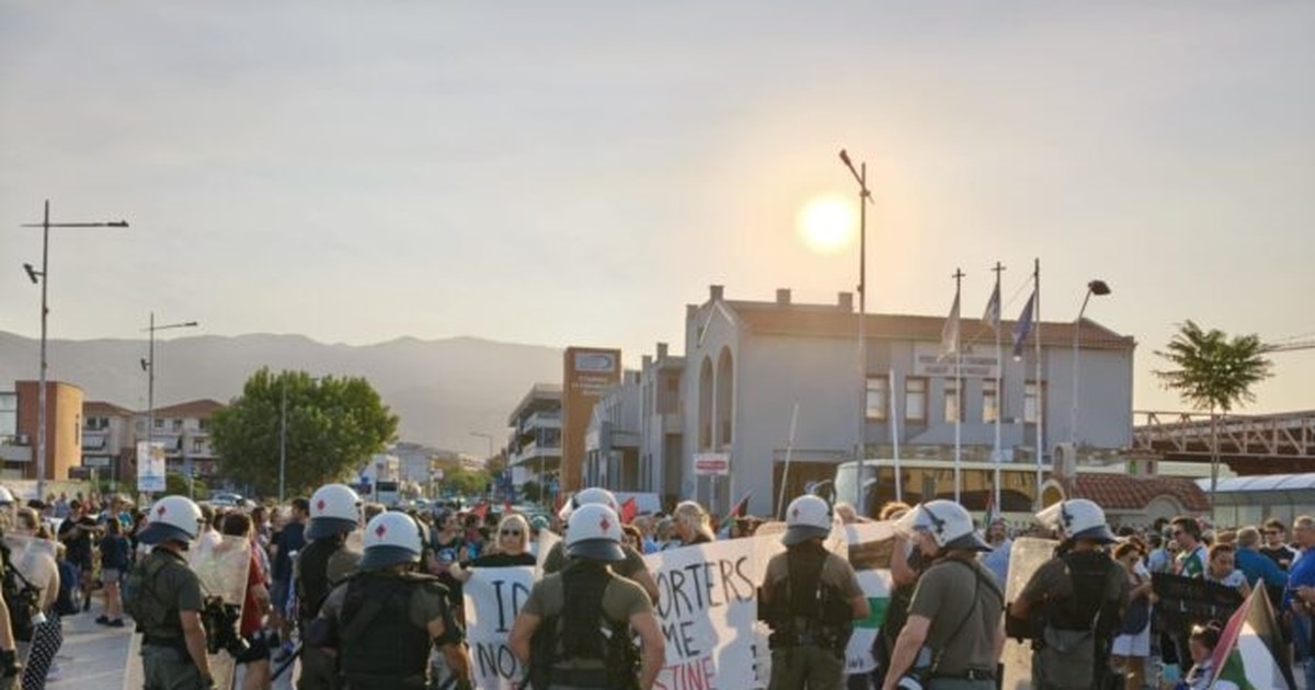 Βόλος: 80χρονος χτύπησε με σίδερο τον γιο του και απείλησε να "αποκεφαλίσει" την πρώην γυναίκα του