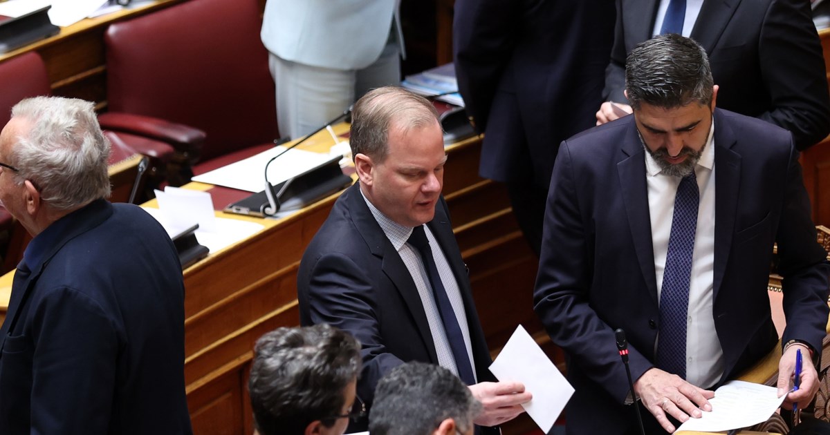 ΠΑΣΟΚ: Η κυβέρνηση έγραψε στα παλαιότερα των υποδημάτων της την ψήφο των δικαστών - Αγνόησαν τη σειρά κατάταξης