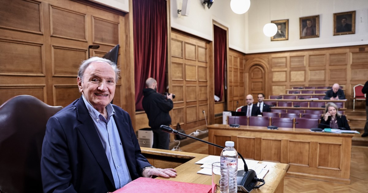 ΟΠΕΚΕΠΕ: Ποινική δίωξη για απείθεια στον "φραπέ" - Στις 30 Μαρτίου η δίκη του Γιώργου Ξυλούρη