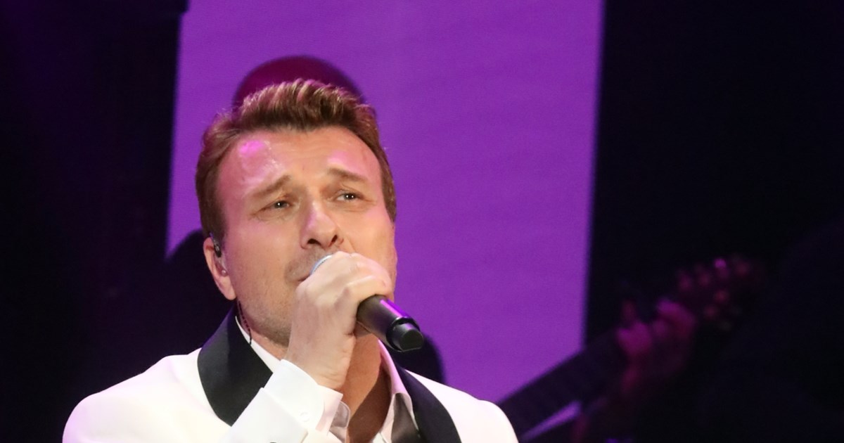 Για πρώτη φορά έδειξε το πρόσωπό της η εμμονική θαυμάστρια του Πλούταρχου -"Να κλείσει η υπόθεση, να μη στιγματιστώ ως stalker"