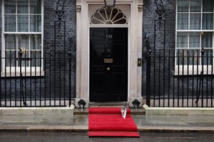 Βρετανία: Παραίτηση του επιτελάρχη του πρωθυπουργού εν μέσω του σκανδάλου Μάντελσον - Έπσταϊν - εικόνα 3