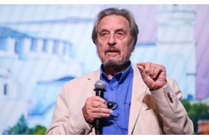 Μασκ εναντίον Φον ντερ Λάιεν: Ο ηγέτης της ΕΕ πρέπει να εκλέγεται και όχι να διορίζεται