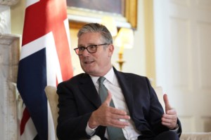 Τριγμοί στη βρετανική κυβέρνηση λόγω Έπσταϊν: Παραιτήθηκε και ο διευθυντής Επικοινωνίας του Στάρμερ