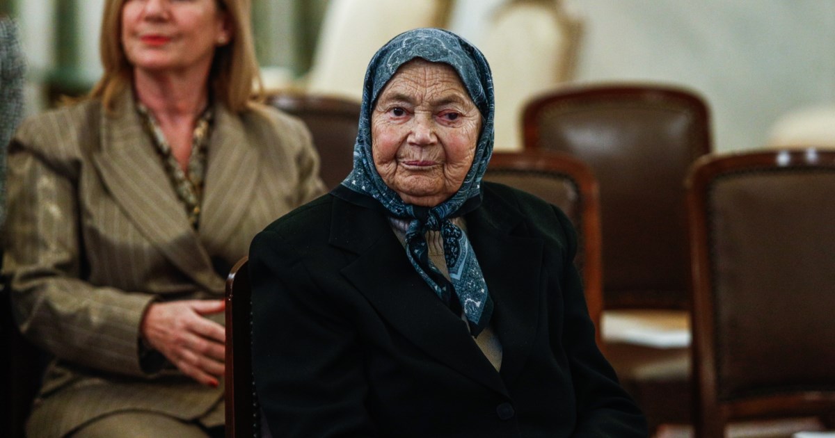 "Ποτάμια" οι δρόμοι στο Μεσολόγγι: Μεγάλες καταστροφές από τη βροχόπτωση σε σπίτια και επιχειρήσεις [εικόνες] - εικόνα 4