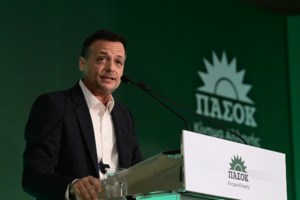 "Καρφί" Δούκα για Γεωργιάδη και Πορτοσάλτε μετά την έρευνα για τα sms του ενόψει εκλογών