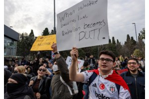 Τουρκία: Ελεύθερος αφέθηκε ο δικηγόρος του Εκρέμ Ιμάμογλου - Του απαγορεύτηκε η έξοδος από τη χώρα