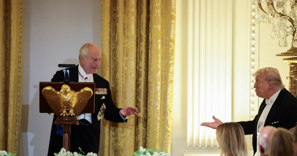 "Θα ήταν σικ": Η καυστική απάντηση του Μακρόν στον Κάρολο για το αν θα μιλούσαν γαλλικά στις ΗΠΑ [βίντεο]