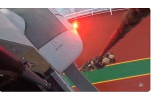 Φρίκη στην Ουγκάντα: Στρατιώτες επιτέθηκαν και κακοποίησαν τη σύζυγο του ηγέτη της αντιπολίτευσης