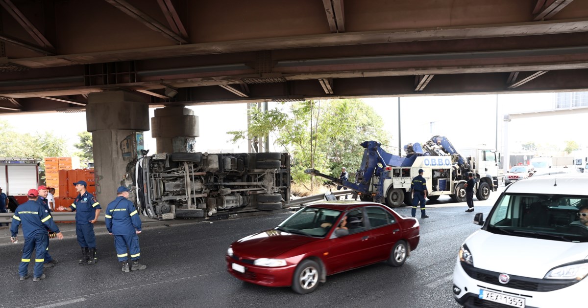 Θεσσαλονίκη: Φωτιά σε διαμέρισμα – Στο νοσοκομείο με εγκαύματα και αναπνευστικά ένας ηλικιωμένος