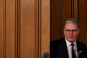 Μικρή "ανάσα" για Στάρμερ: Τον στηρίζουν πάνω από 100 βουλευτές με επιστολή τους παρά το κύμα αμφισβήτησης - εικόνα 2