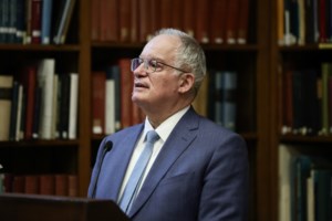 Πιερρακάκης στο CNN: Η εποχή του φθηνού κεφαλαίου έχει παρέλθει - Τι είπε για την κρίση χρέους στην Ευρώπη