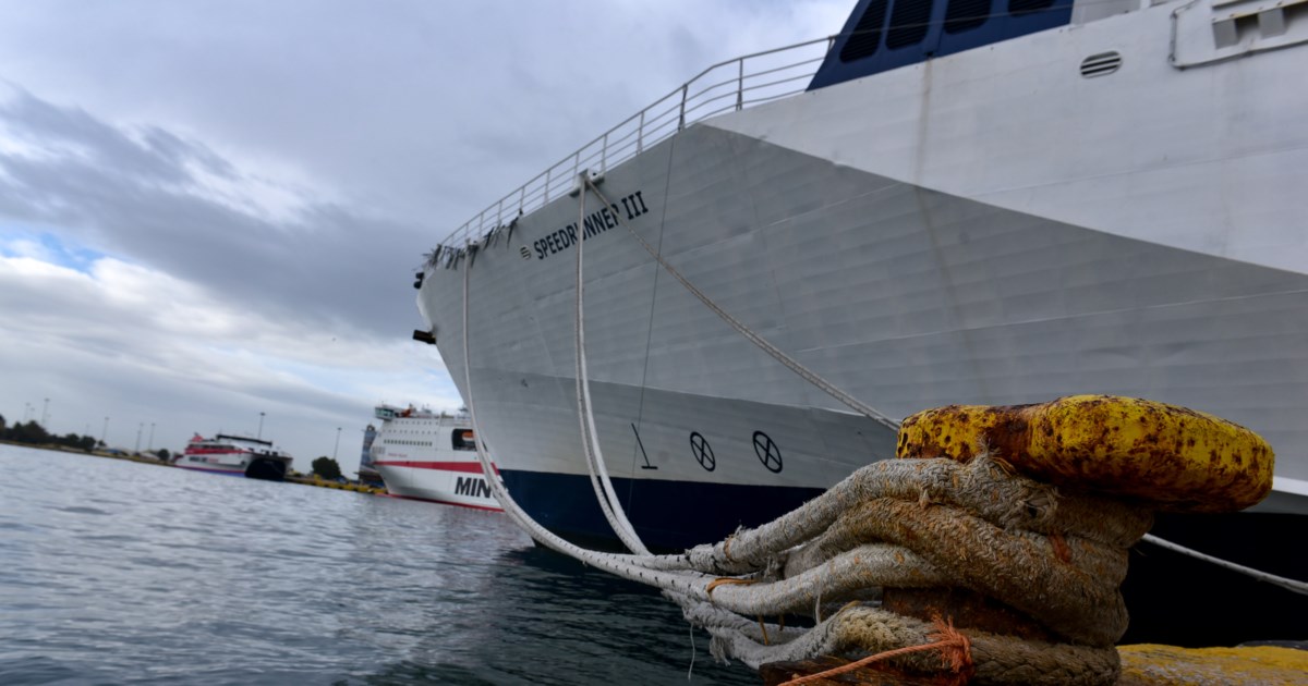 Χειρόφρενο από την Τρίτη στα ταξί, "με επαναλαμβανόμενες 48ωρες απεργίες" - Ανυποχώρητος ο Κυρανάκης