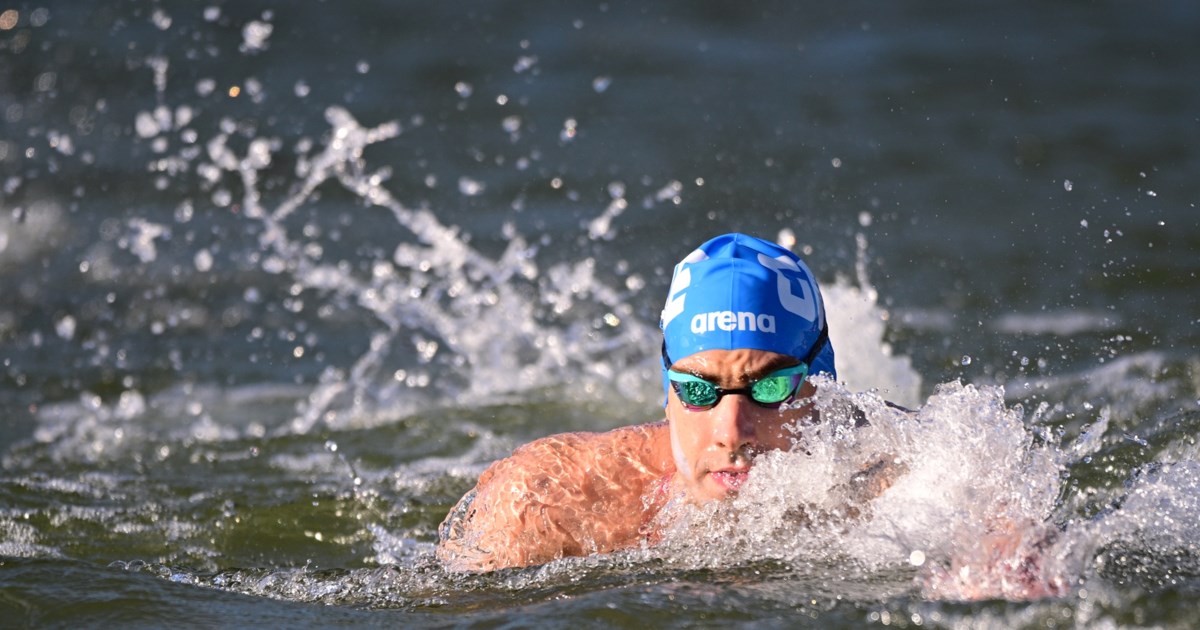 Ολυμπιακοί Αγώνες 2024: Σκηνές από άλλον αιώνα πάλι στον Σηκουάνα - Κολυμπούσαν δίπλα σε ακαθαρσίες και σωλήνες αποχέτευσης - εικόνα 2