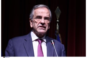 Αιχμές Λαζαρίδη: Επί Καραμανλή βγήκε το "όλα τα κιλά, όλα τα λεφτά" - Η ιστορία του Σαμαρά δεν είναι καλή