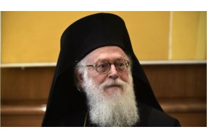 Επιδεινώθηκε ραγδαία η υγεία του Αρχιεπισκόπου Αλβανίας Αναστάσιου: Για πολυοργανική ανεπάρκεια μιλούν οι γιατροί