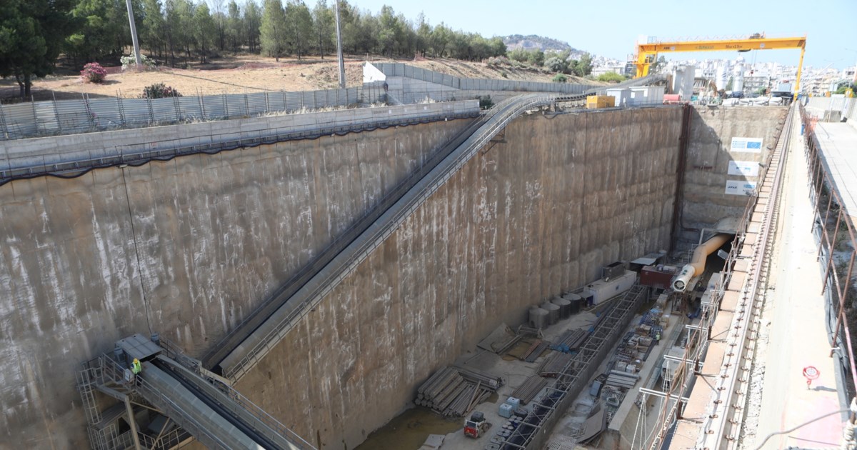 Γραμμή 4 του Μετρό: Με... Doors ο μετροπόντικας "Αθηνά" σπάει τον τοίχο στον Ευαγγελισμό [εικόνες - βίντεο] - εικόνα 12