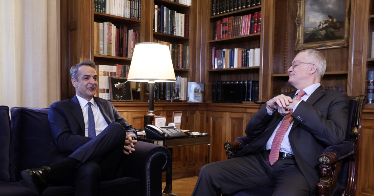 Πιερρακάκης: Προτιμάμε τις πατριωτικές φοροαπαλλαγές από τους πατριωτικούς φόρους του Τσίπρα