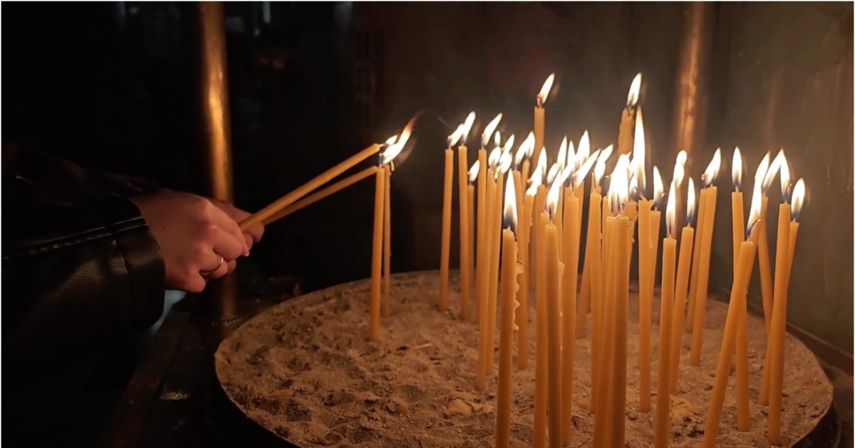 Κατάνυξη στους ναούς της χώρας με το Τροπάριο της Κασσιανής - Εικόνες από τον Άγιο Σπυρίδωνα στο Παγκράτι