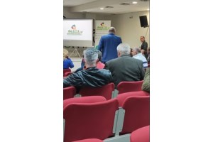 Επίθεση Μπέου στη Ζέττα Μακρή: "Μας γέμισε κοντέινερ στον Βόλο" - "Δεν μας παρατάς", απάντησε η βουλευτής