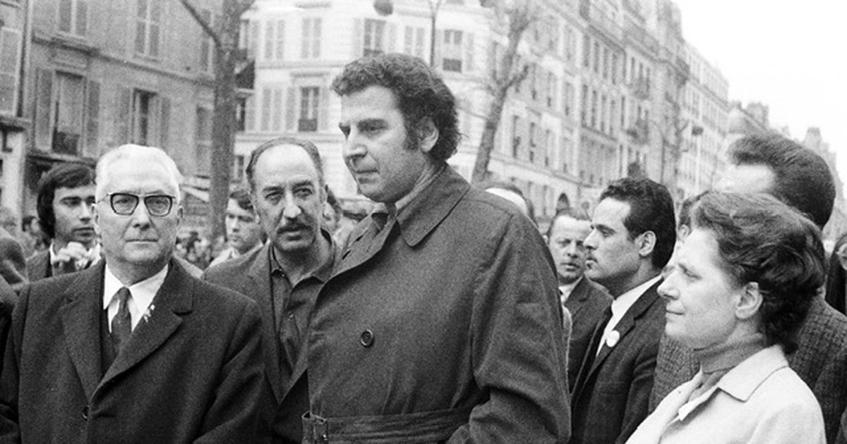 Πρωτομαγιά: Η πρώτη κατάθεση στεφάνων στο Σκοπευτήριο Καισαριανής από συνδικάτα και φορείς - Μεγάλη πομπή [βίντεο] - εικόνα 2