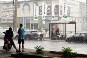 Μήνυμα 112 για έντονα καιρικά φαινόμενα στη δυτική Ελλάδα - Οι συστάσεις της Πολιτικής Προστασίας