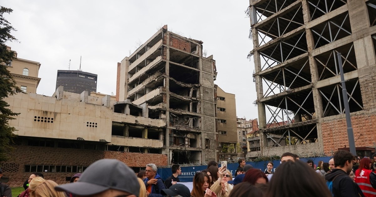 Σερβία: Φοιτητές κινητοποιούνται ενάντια στην "προπαγάνδα" από τα φιλοκυβερνητικά ΜΜΕ