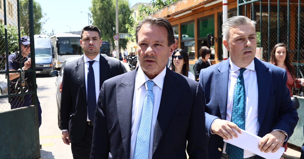 "Κλείσ' το το ρημάδι": Εξω φρενών ο Λιάγκας για τις δηλώσεις στήριξης του Αδαμαντίδη στον Λύτρα [βίντεο] - εικόνα 2