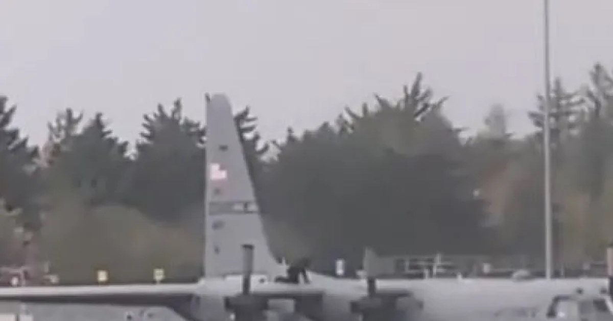 Ιρλανδία: Συνελήφθη άντρας που προκαλούσε ζημιές σε στρατιωτικό αεροσκάφος των ΗΠΑ [βίντεο]