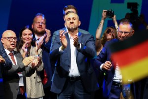 Πολιτικός "σεισμός" μετά τη νίκη του ακροδεξιού AfD στη Σαξονία - Συντριβή για Μερτς, γρίφος η επόμενη ημέρα - εικόνα 9
