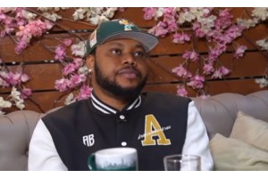 Γιάννης Αντετοκούνμπο: Η "προεδρική" φωτογραφία με τον Ομπάμα στο All Star Game