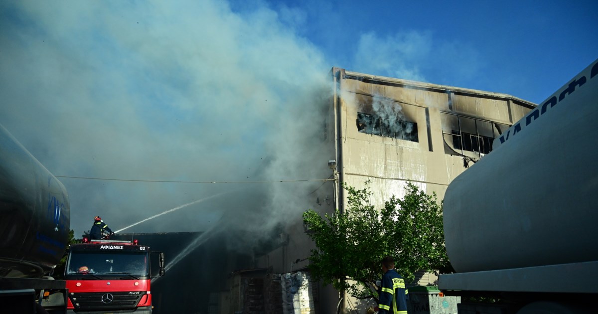 Φωτιά στην Πτολεμαΐδα, πίσω από το Μποδοσάκειο Νοσοκομείο [βίντεο]