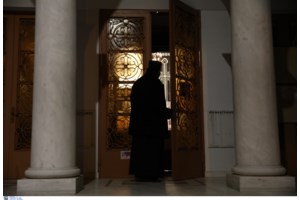 Κρητική μαφία: Βίντεο-ντοκουμέντο απο τη δράση της - Πώς πουλούσαν ναρκωτικά στο κέντρο των Χανίων - εικόνα 2