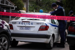Κορωπί: Αποσωληνώθηκε η 40χρονη αλλά συνεχίζει να δίνει μάχη στη ΜΕΘ - Χτυπημένο και το 4χρονο αγοράκι τους - εικόνα 4