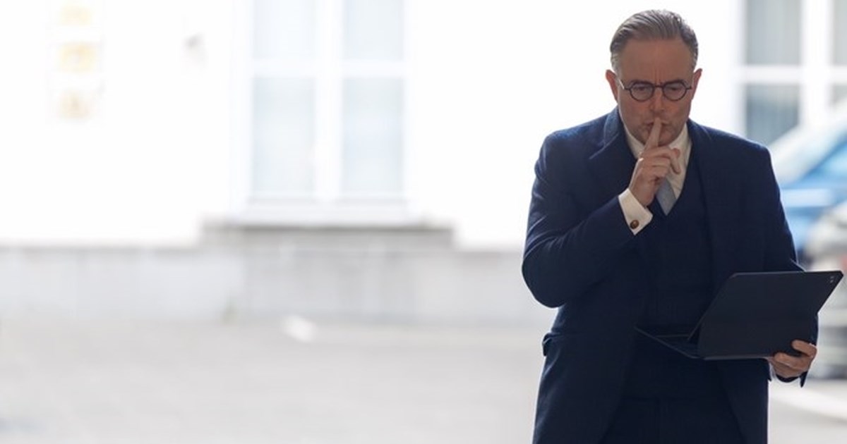 Spiegel: Καχυποψία για τις προσπάθειες Τραμπ από Μακρόν και Μερτς - Δεν κάνει πίσω για το εδαφικό ο Πούτιν