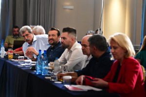 Κλείδωσε η νέα ηγεσία στον ΣΥΡΙΖΑ: Πρόεδρος της ΚΟ η Δούρου, γραμματέας ο Παππάς, στον στρατηγικό σχεδιασμό ο Πολάκης