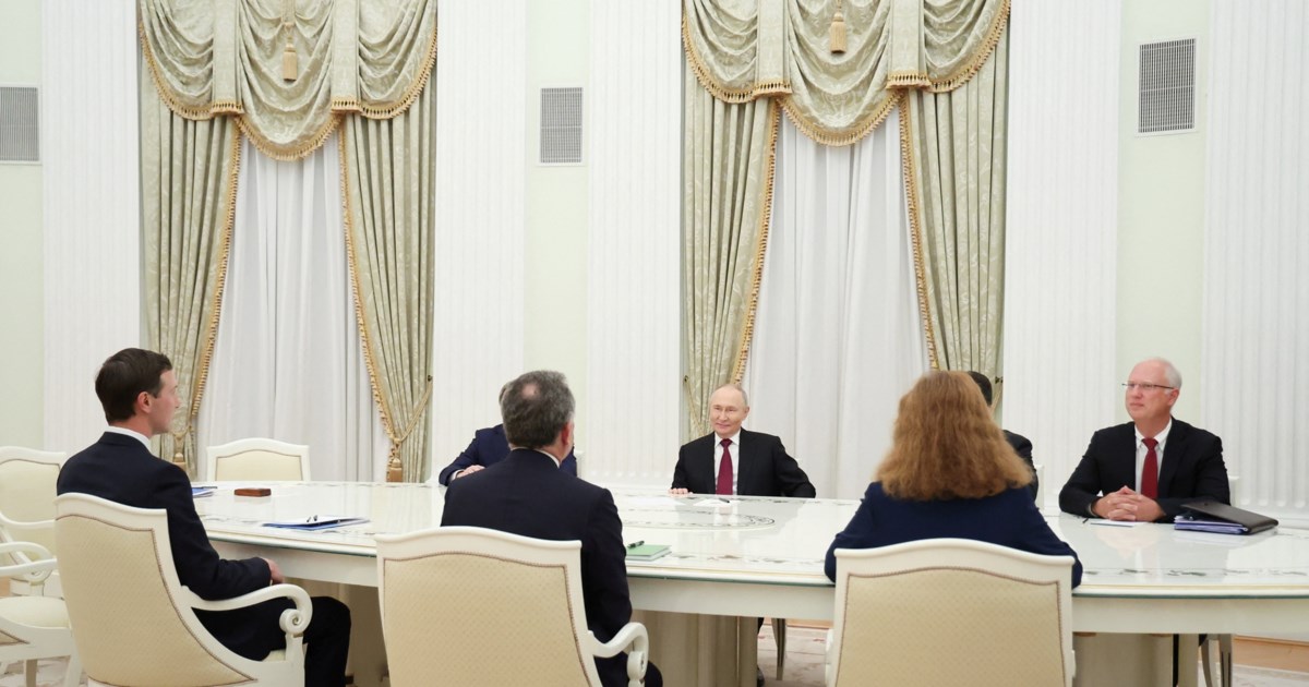 Θρίλερ με το αεροσκάφος του Ζελένσκι - Το προσέγγισαν στρατιωτικά drones κατά την άφιξή του στην Ιρλανδία - εικόνα 3