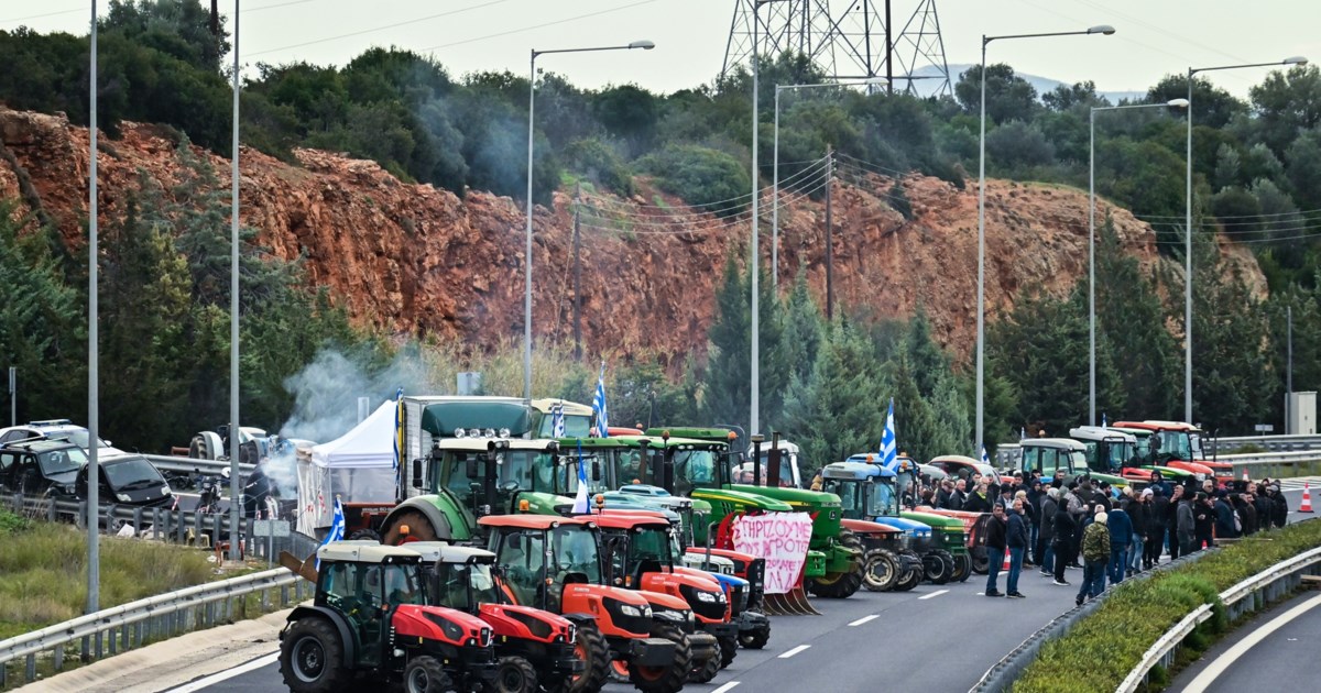 Αγρότες: "Οχι" στη συνάντηση με Μητσοτάκη από τα μπλόκα - Καταγγέλλουν "εμπαιγμό" από την κυβέρνηση - εικόνα 3