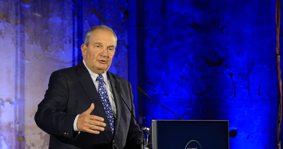 Νέα... υπονοούμενα Καμμένου για Σαμαρά: Γιατί με κοιτάει έτσι, ξέρει αυτός [εικόνα]