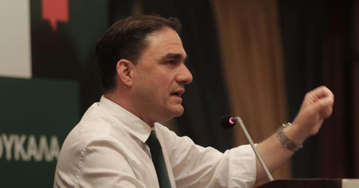 Επίθεση ΝΔ σε ΠΑΣΟΚ: Είτε ο Τσουκαλάς νομίζει ότι έγινε εκπρόσωπος του ΣΥΡΙΖΑ, είτε το ΠΑΣΟΚ έγινε για τα καλά ΣΥΡΙΖΑ