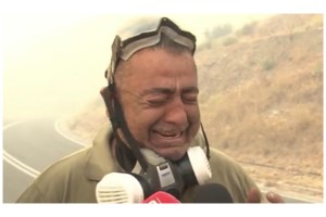 Φωτιά στο Ρέθυμνο: Θρήνος στην κηδεία του 25χρονου πυροσβέστη Παντελή Διαμαντάκη που πέθανε στη μάχη με τις φλόγες