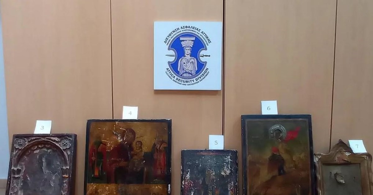 Αρχαιολογικός θησαυρός σε τρία σπίτια σε πολυκατοικία στον Άλιμο: Δύο συλλήψεις - Βρέθηκαν 172 αρχαία [εικόνες - βίντεο] - εικόνα 3