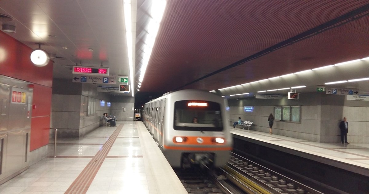 Αναστάτωση στο μετρό: Άνδρας επιτέθηκε σε Γερμανό τουρίστα - Ακινητοποιήθηκε ο συρμός