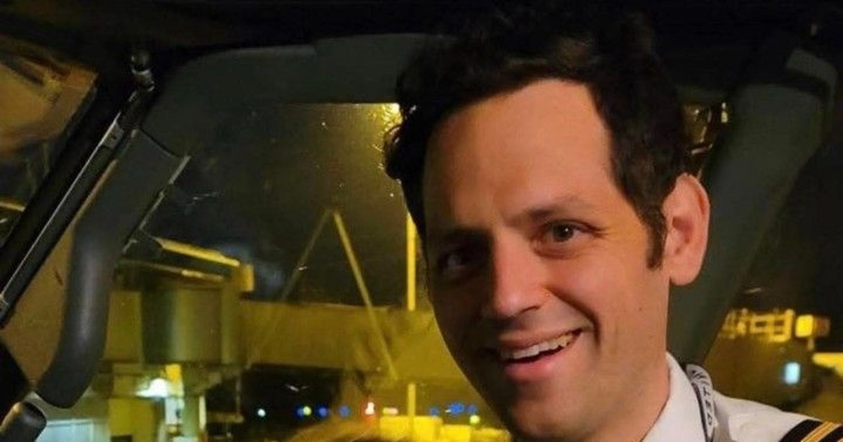 Η τελευταία προσγείωση πιλότου της Aegean που συγκίνησε το TikTok: "Σήμερα δεν αλλάζω επάγγελμα, αλλά τρόπο ζωής"