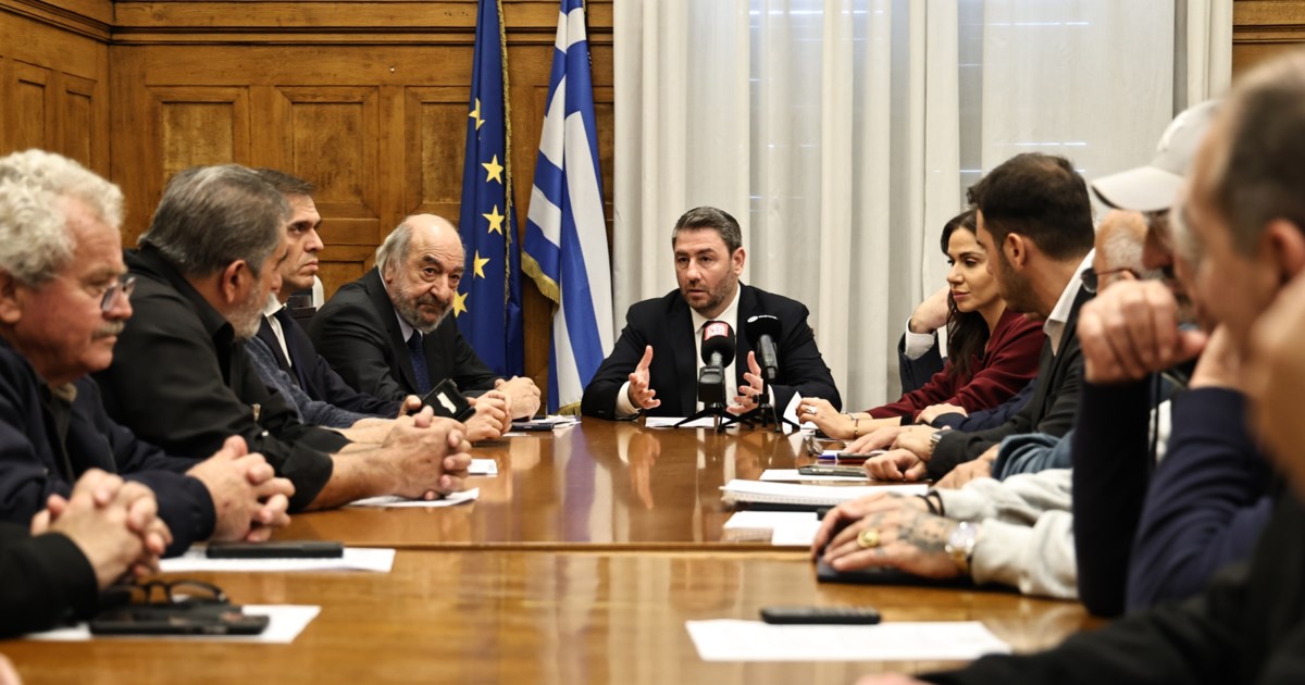 Το ΠΑΣΟΚ καταγγέλλει τη ΔΕΗ ότι απαγορεύει στον Ανδρουλάκη να επισκεφθεί τη μονάδα "Πτολεμαΐδα V"