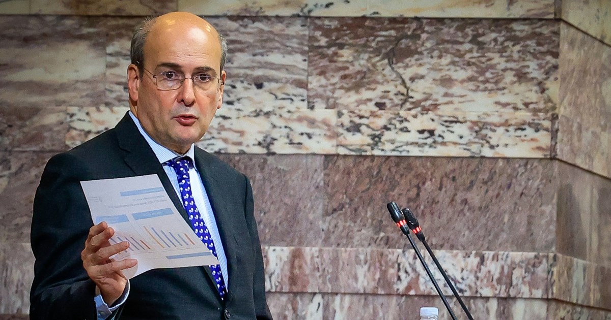 Τράπεζες: Υψηλές προμήθειες και ακριβά δάνεια – Πού θα στοχεύουν οι παρεμβάσεις της κυβέρνησης