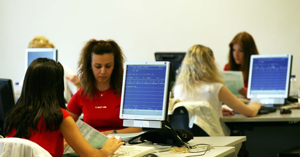 Ο Χατζηδάκης τα βάζει με τους λογιστές για τα "λάθη" στις φορολογικές δηλώσεις: Μήπως φοβήθηκαν ότι θα χάσουν πελατεία;